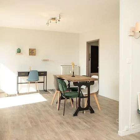 Lägenhet Le Parc - Confortable T4 A Poitiers